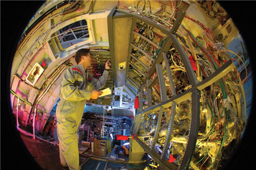 Sinosure Providing Security Service of  Foreign Exchange Risk for An Aircraft Maintaining Factory