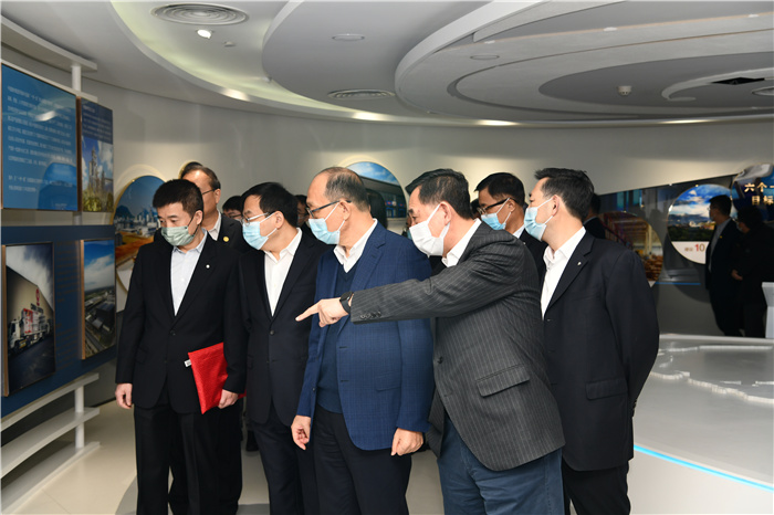 中國信保與中國建材集團有限公司簽署《戰略合作協議》